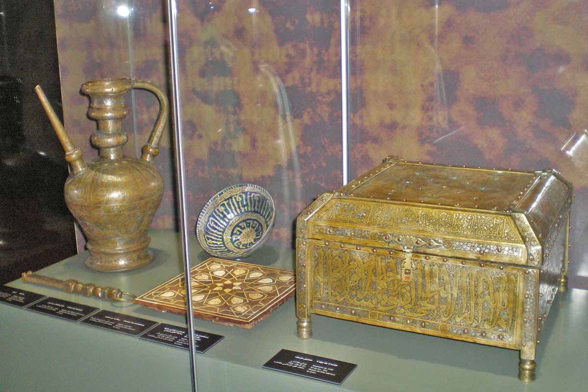 Pieces on display in the exhibition "Ibn Khaldun. Between al-Andalus and Egypt".