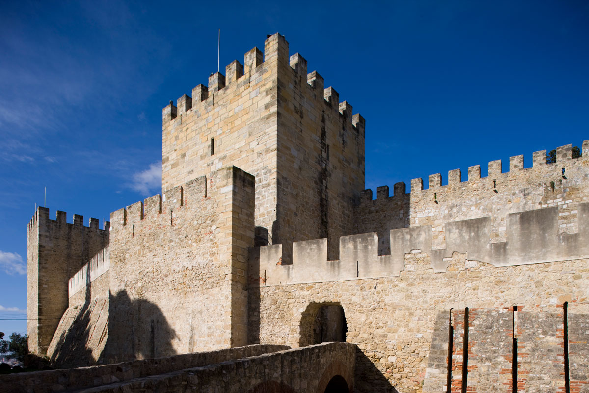 Vista parcial del castillo de San Jorge. Lisboa. Portugal.