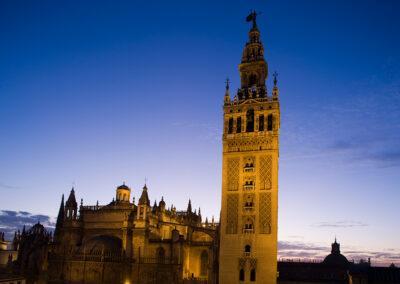 Overall view of the Catedral and the Giralda. Sevilla.
