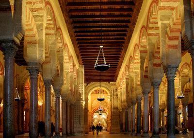 Interior de la Mezquita Catedral de Córdoba