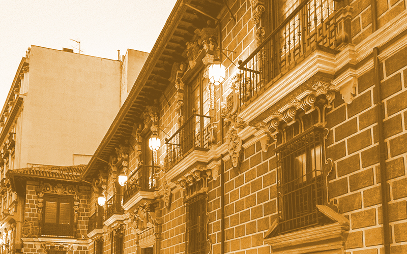 Fachada de la Madraza. Granada.